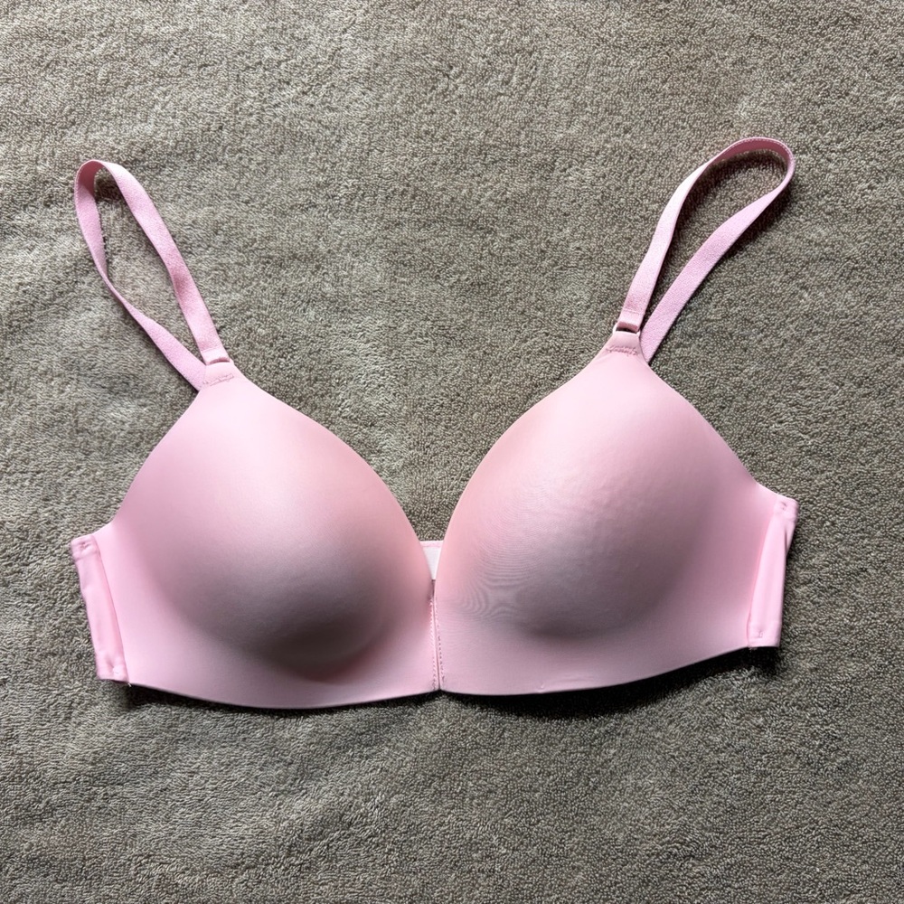 Victoria's Secret Light Pink Bra